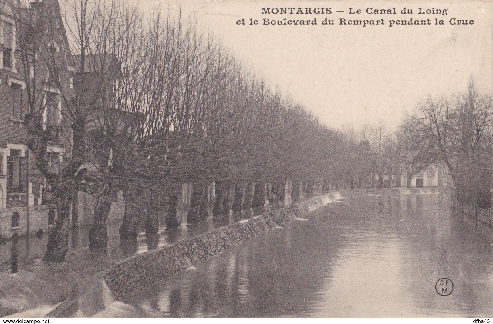 Montargis : Le Canal Du Loing Et Le Boulevard Du Rempart Pendant La Crue - Montargis