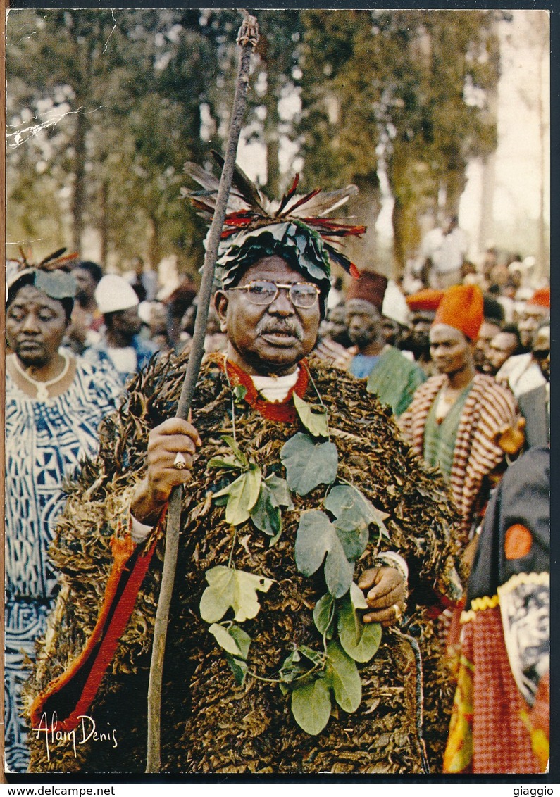 °°° 19034 - CAMERUN CAMEROUN - FOUMBAN - SA MAJESTE , EL HADJ SEIDOU NJIMOLUH °°° - Cameroun