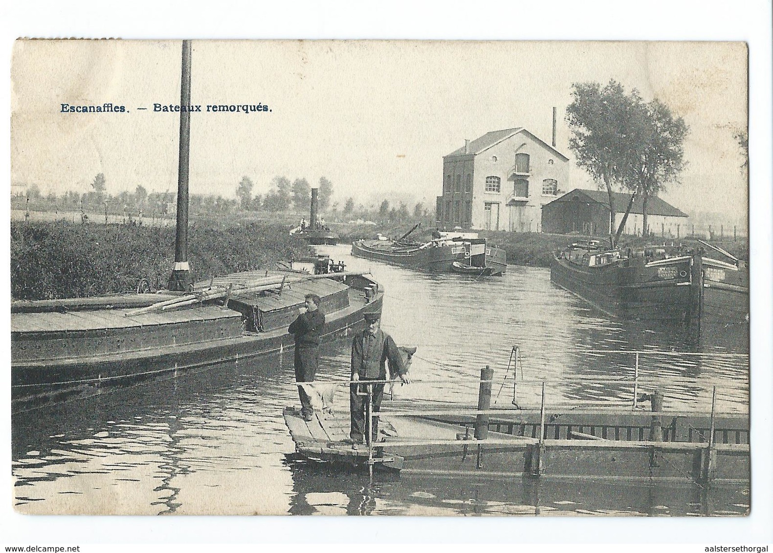 Escanaffles  Cpa Pk Bateaux Remorqués - Celles