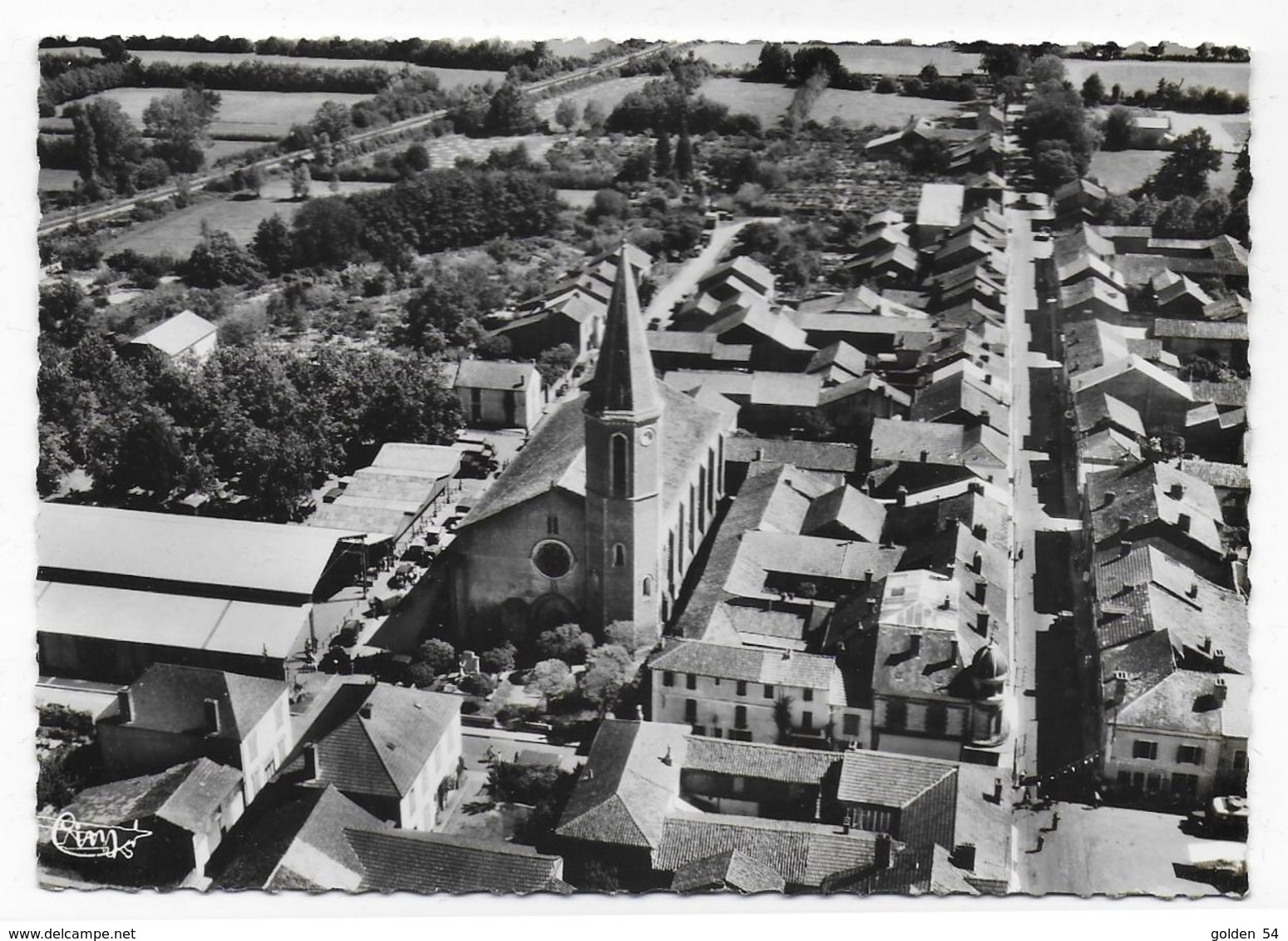 RABASTENS (Htes-Pyr.) Vue Aérienne Sur L'Eglise Réf 32944 - CPSM Non écrite - Rabastens De Bigorre