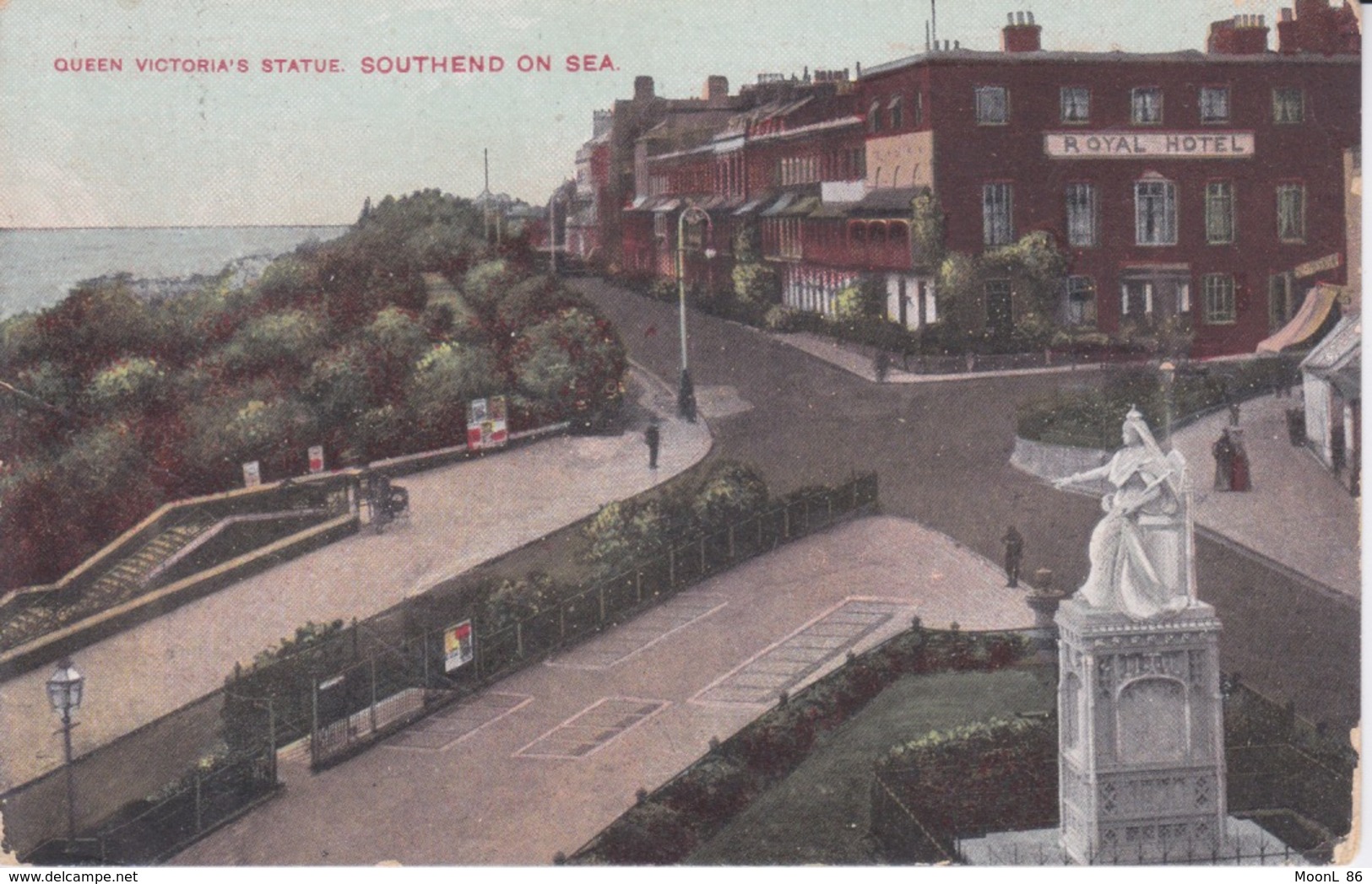 ANGLETERRE - ESSEX - SOUTHEND ON SEA - STATUE  QUEEN VICTORIA'S - HOTEL ROYAL - Southend, Westcliff & Leigh