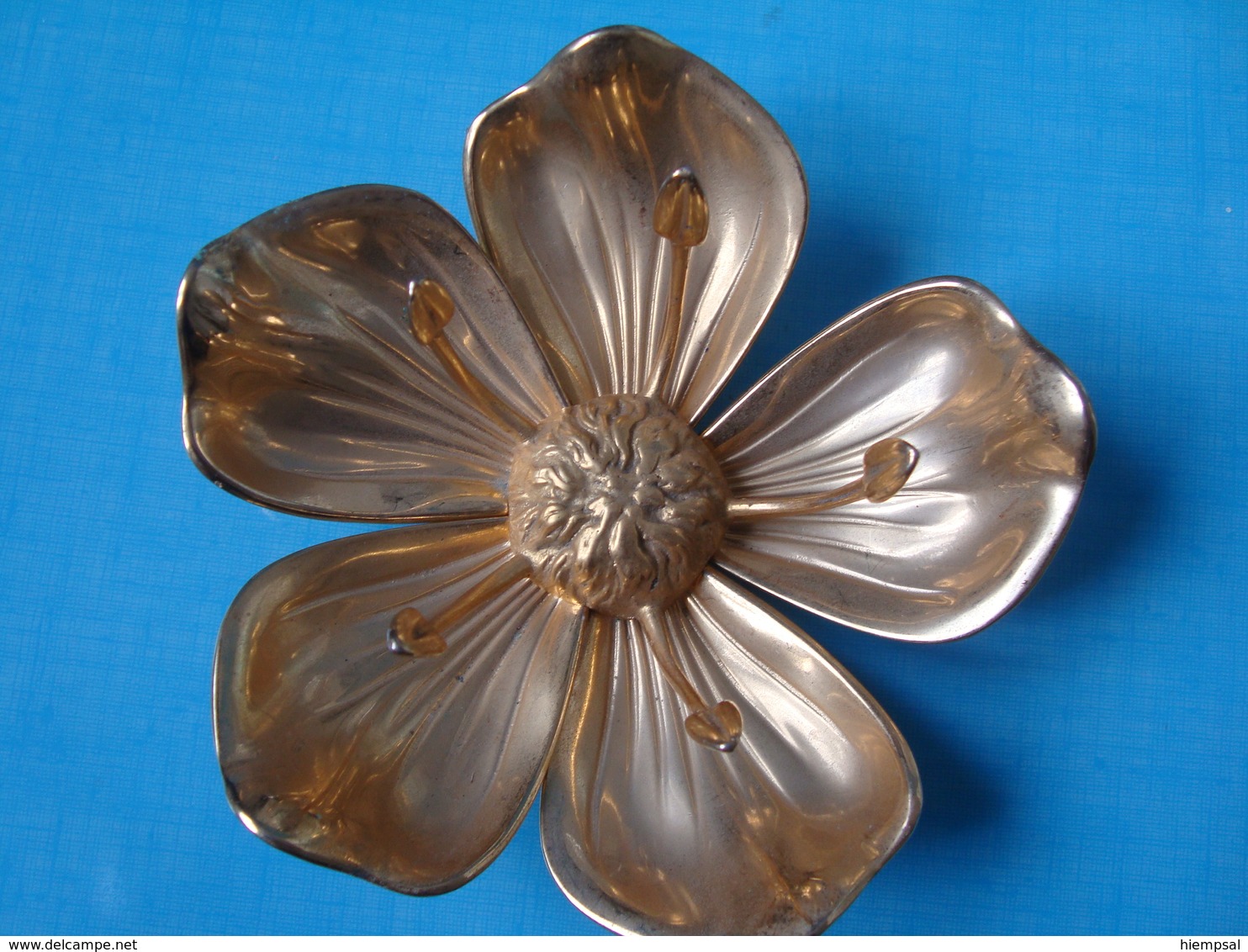 Cendrier Fleur Laiton - Pétales Amovibles  Doré   Art  Nouveau . - Metallo