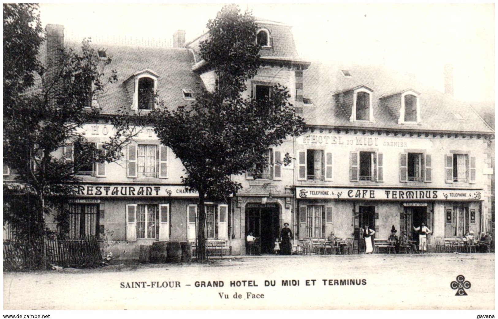 15 SAINT-FLOUR - Grand Hotel Du Midi Et Terminus - Vu De Face - Saint Flour