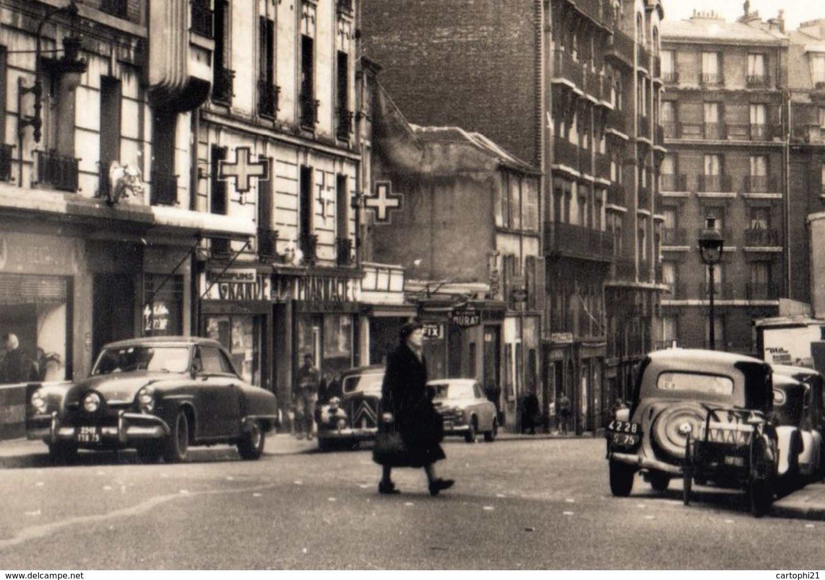 CPSM 75 PARIS 19e Rue Du Pré Saint Gervais Vieille Automobile Style Tucker Pub BALKAN FRIGECO Collection G. Boullinier - Arrondissement: 19