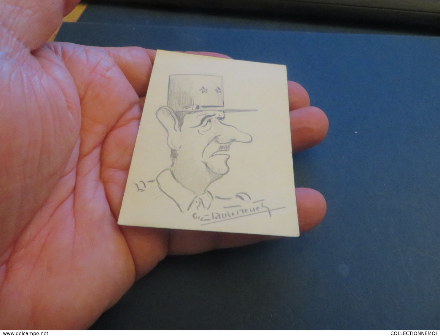 Dessin Sur Une Carte De Visite ,ont Dirait ,le General De Gaulle - Drawings