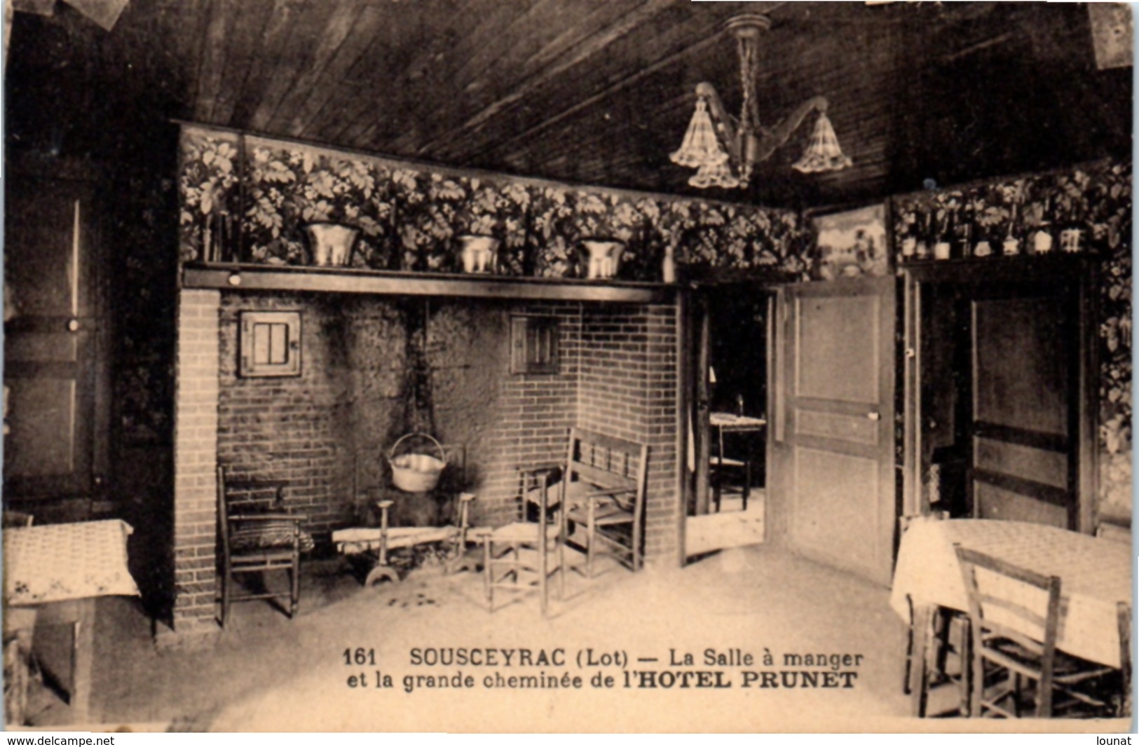 46 SOUSCEYRAC - La Salle à Manger Et La Grande Cheminée De L'HOTEL PRUNET - Sousceyrac