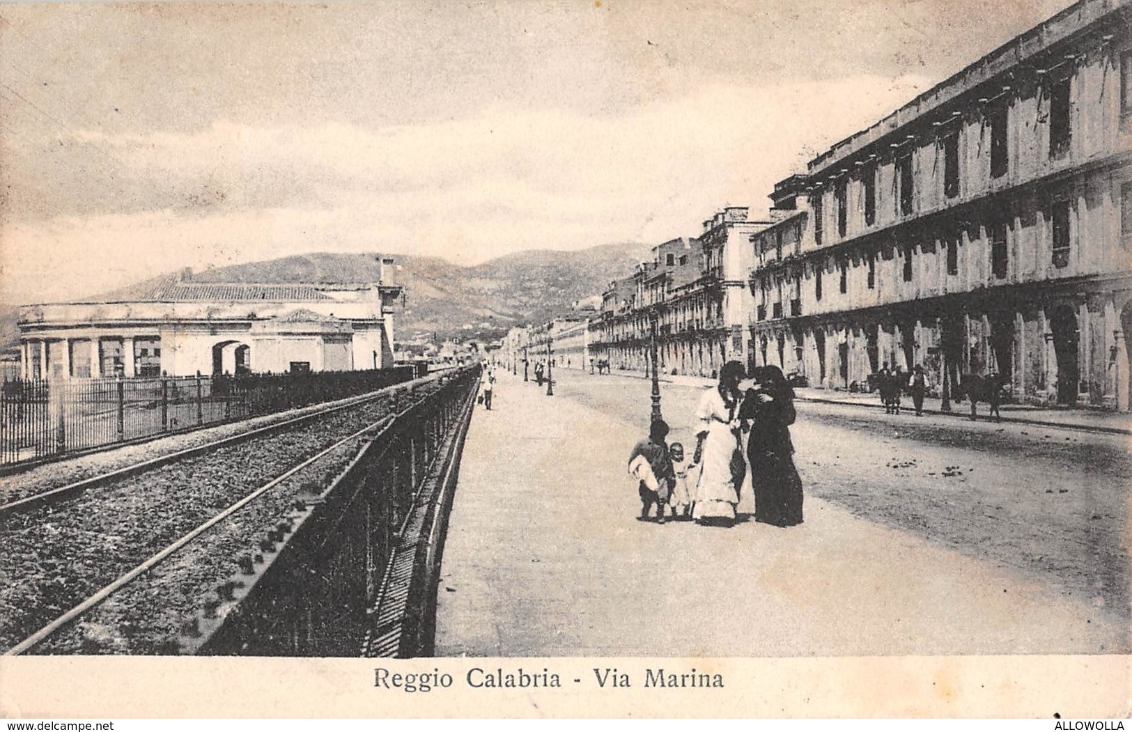 6670 " REGGIO CALABRIA-VIA MARINA " ANIMATA- CART. POST ORIG.  SPEDITA 1908 - Reggio Calabria