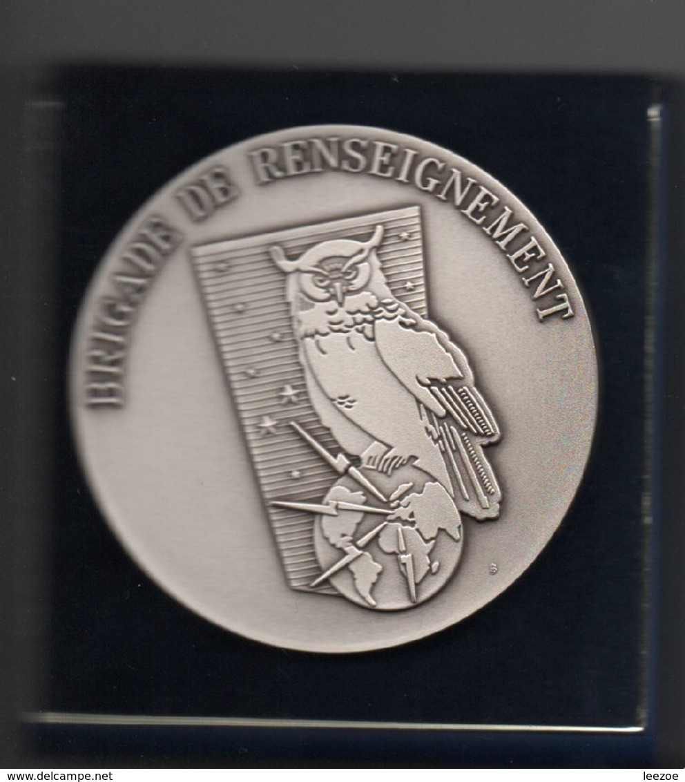 Médaille Brigade De Renseignement (Armée De Terre) Dans Son Coffret, éditions J.BALME 49403 SAUMUR - France