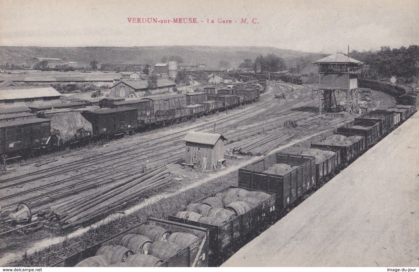 VERDUN SUR MEUSE  LA GARE TRAIN CHEMINS DE FER  PRIX FIXE - Verdun