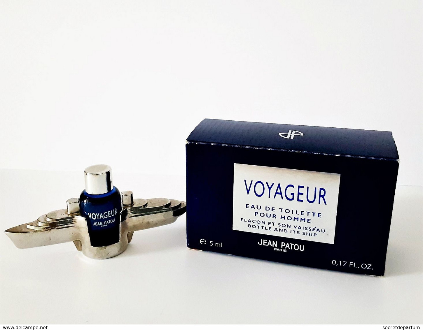 Miniatures De Parfum  VOYAGEUR  De  JEAN PATOU  5 Ml  EDT +  Bateau Métal + Boite - Miniatures Hommes (avec Boite)