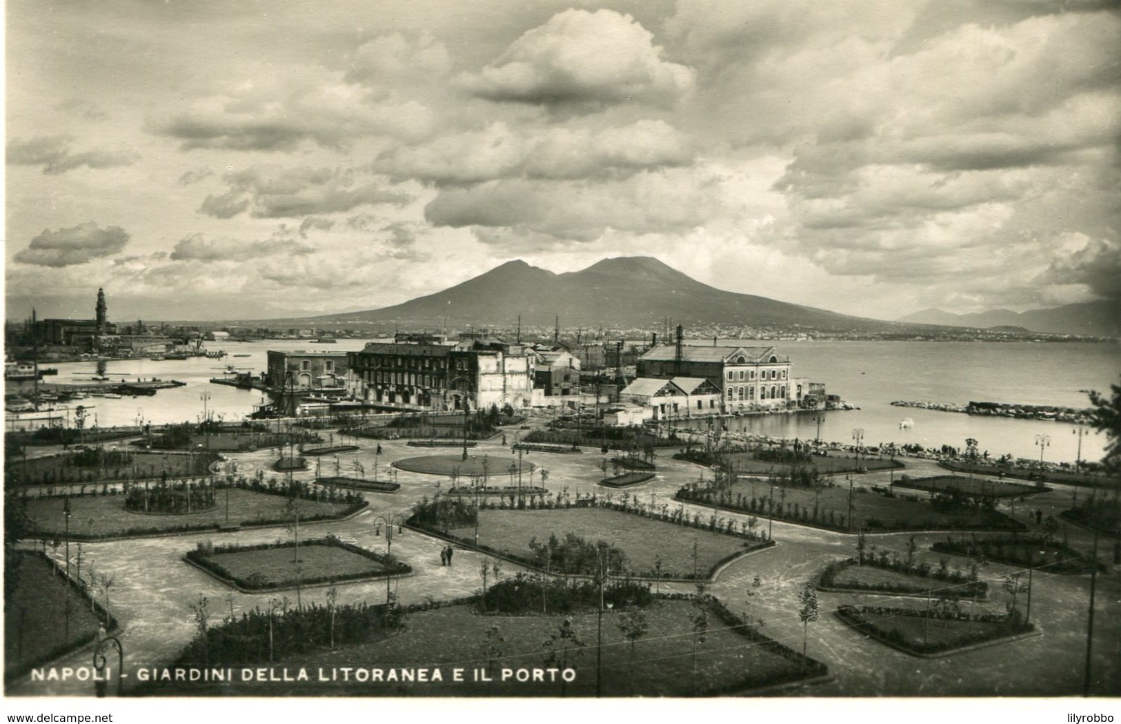 ITALY -  Napoli -  Giardini Litoranea E Il Porto - RPPC - Napoli