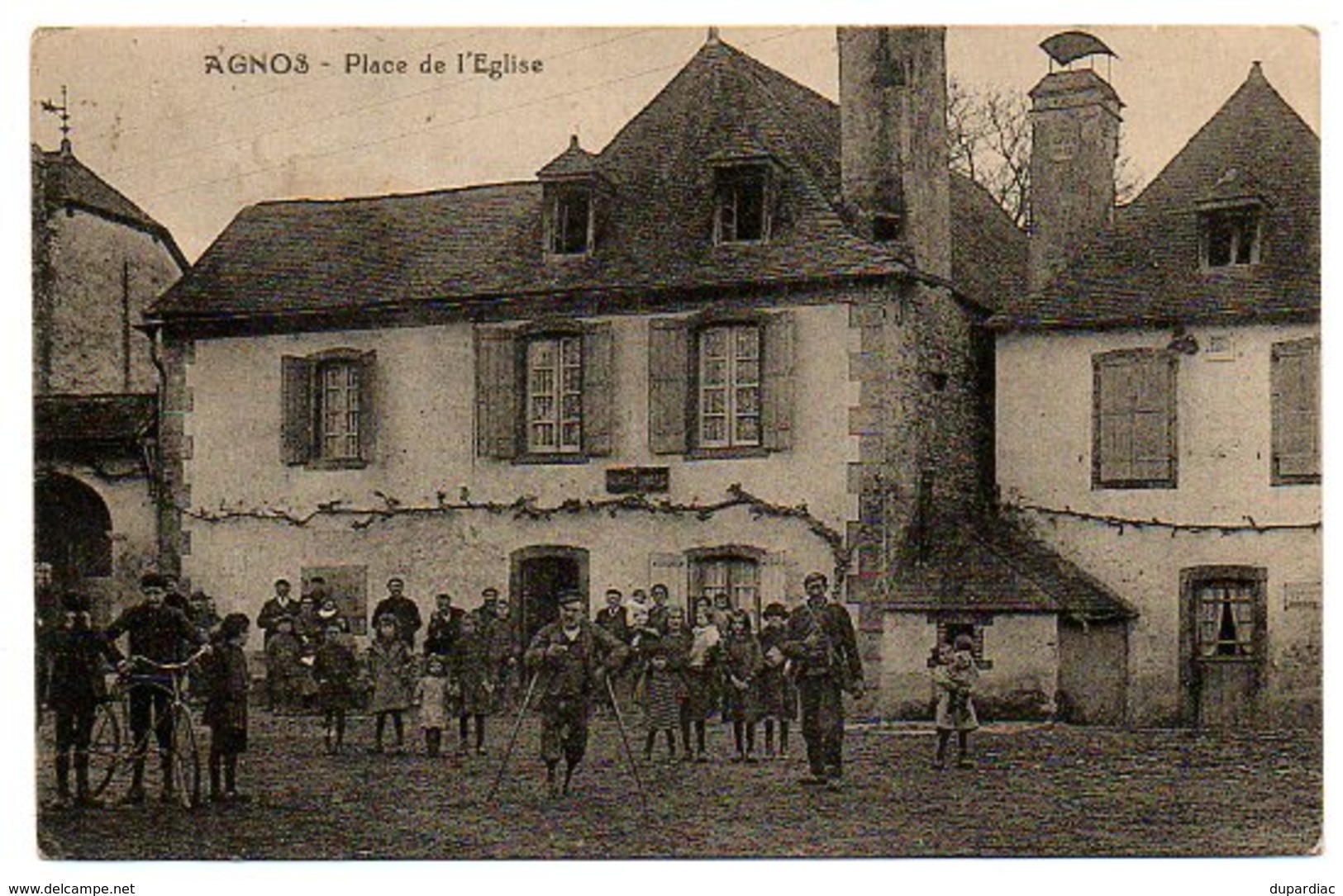 64 - Pyrénées Atlantiques / AGNOS -- Place De L'Eglise. - Autres & Non Classés