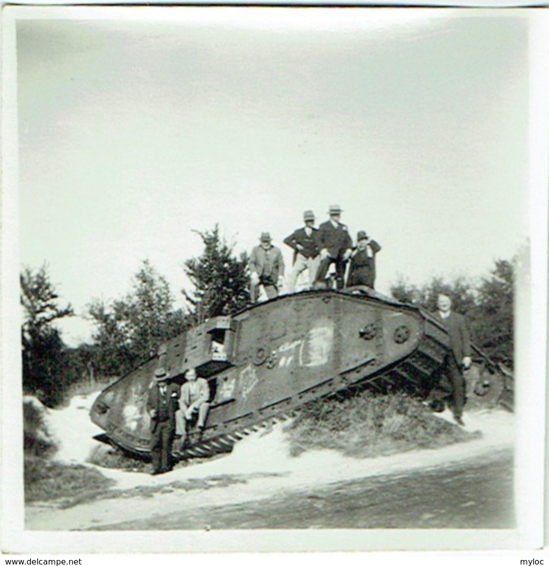 Foto/Photo. Militaria. Char /Tank. Reims. - Guerre, Militaire