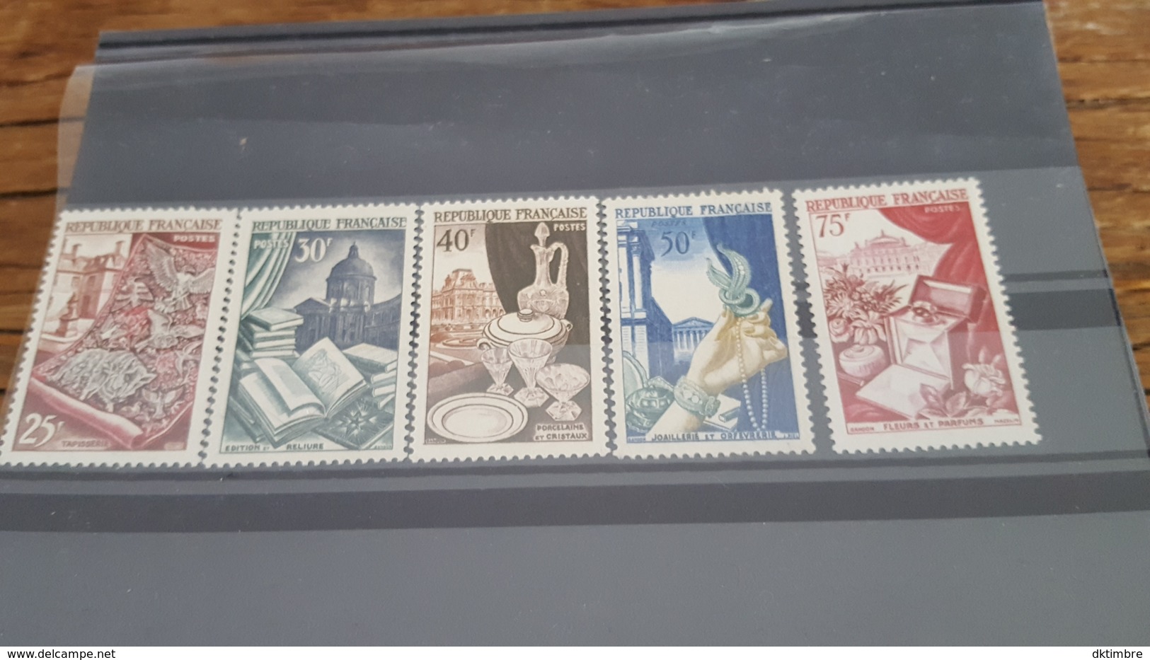 LOT 494163 TIMBRE DE FRANCE NEUF** LUXE N°970 A 974 - Neufs