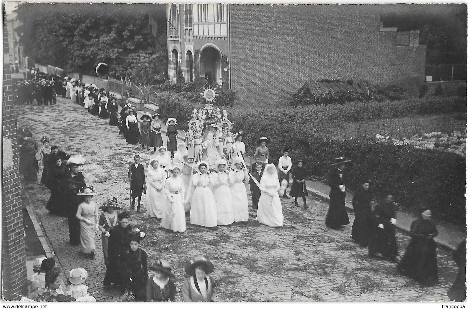 616 - BELGIQUE - CINEY - Procession  Fête Dieu En 1909 - Ciney