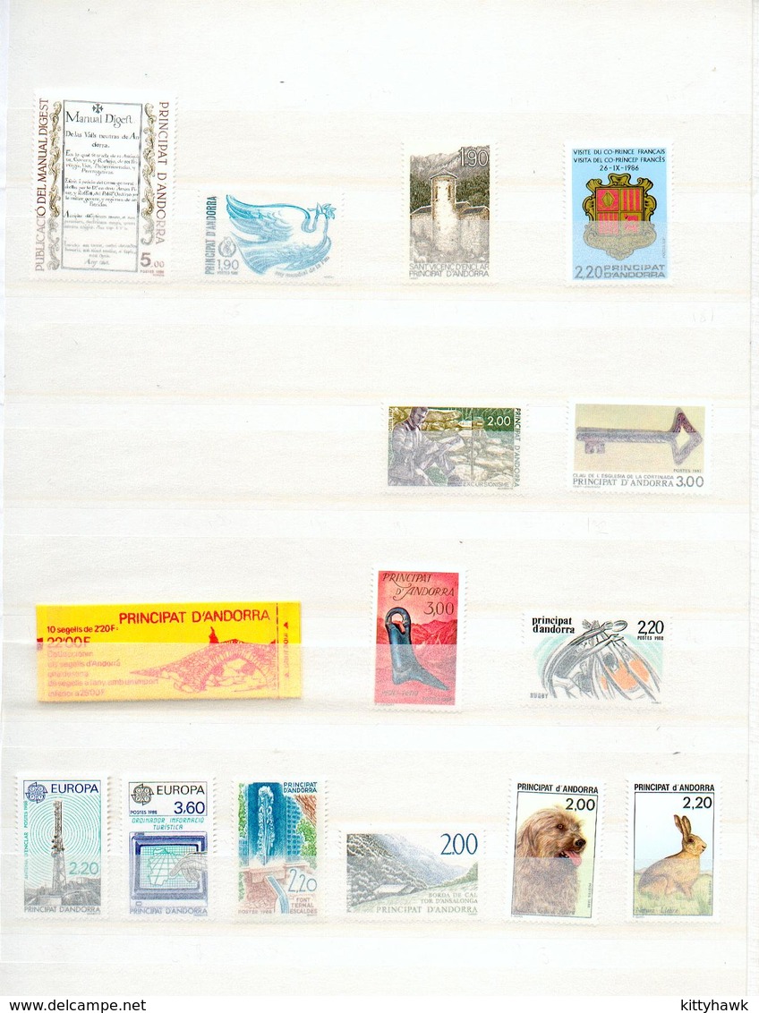 ANDORRE - Petite collection de 260 timbres - 1 carnet - 1BF