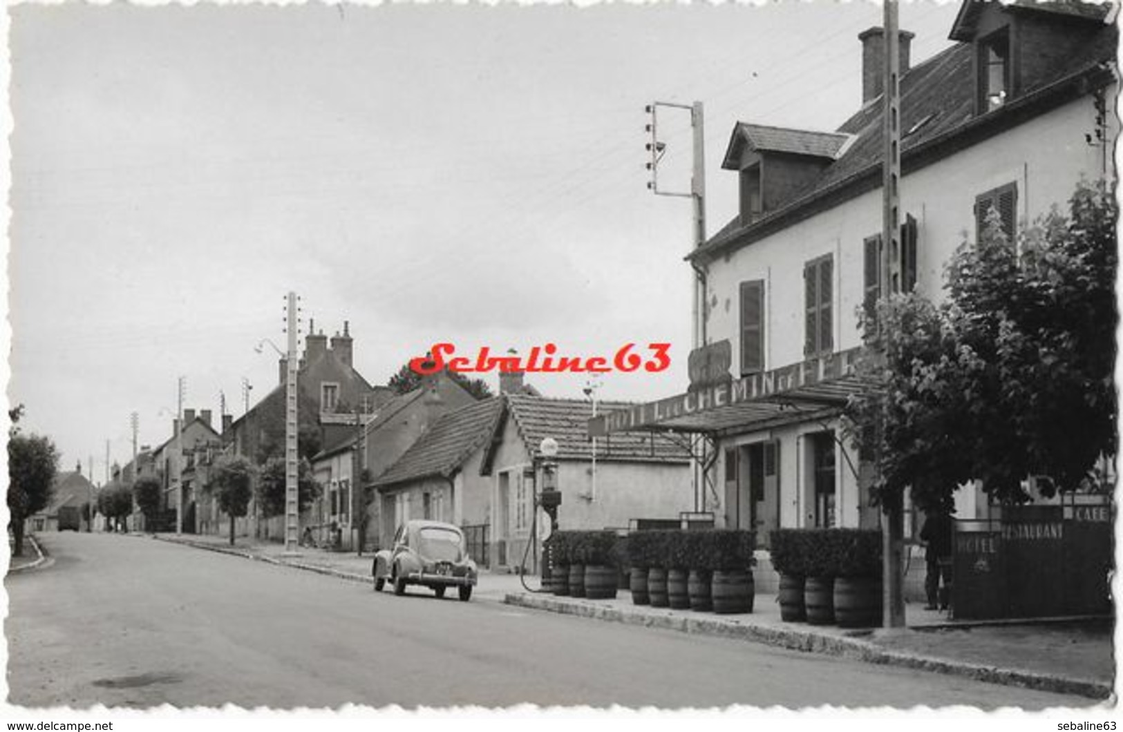 Dompierre-sur-Besbre - Hotel Du Chemin De Fer , Avenue De La Gare - Other & Unclassified