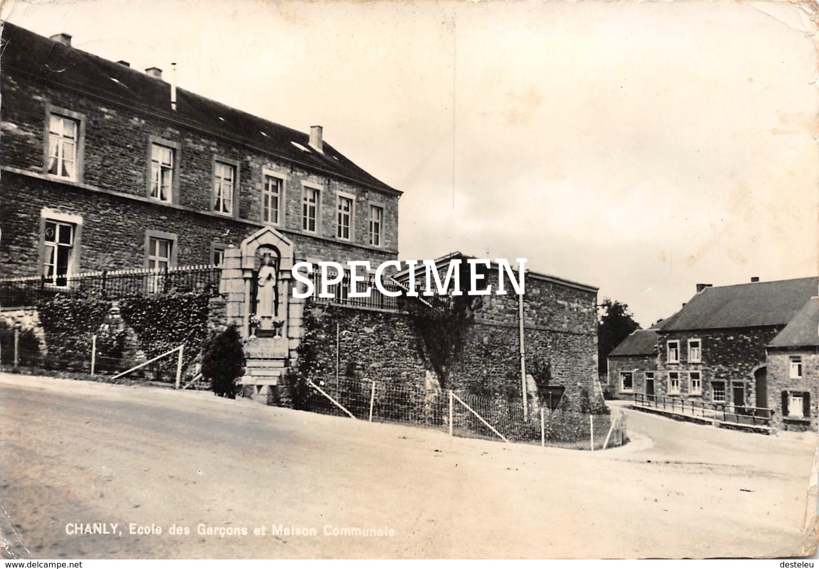 Ecole Des Garçons Et Maison Communale -Chanly - Wellin