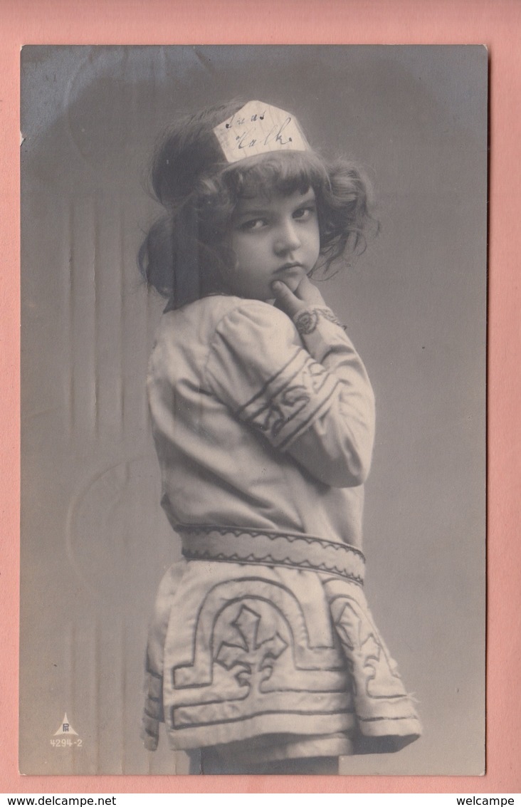 OLD PHOTO POSTCARD - CHILDREN - GIRL -   THINK ABOUT .... - Portraits