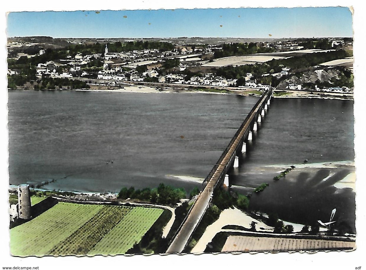 CPSM COLORISEE EN AVION AU DESSUS DE... MAUVES, VUE AERIENNE SUR LE PONT SUR LA LOIRE ET VUE GENERALE, LOIRE ATLANTIQUE - Mauves-sur-Loire