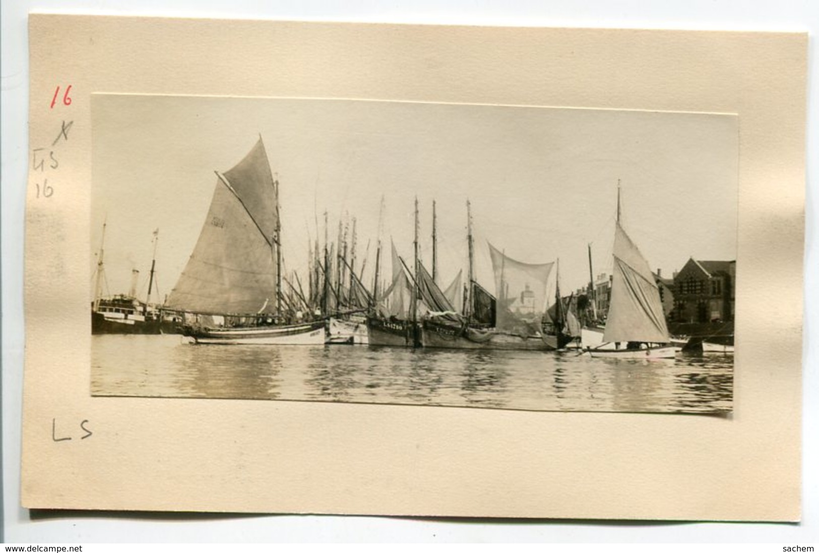 PHOTOGRAPHIE 0023 LES SABLES D'OLONNEPort Bateaux Pecheurs  Dim 11,5 Cm X 5 50  Cm - Ile De Noirmoutier