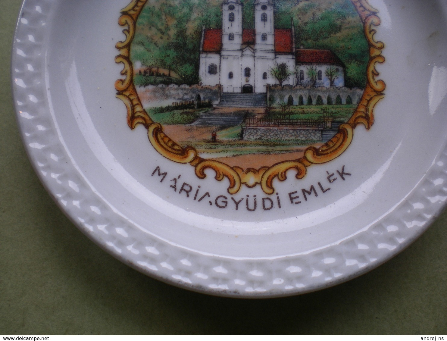 Mariagyudi Emlek A Small Decorative Plate Zsolnay Pecs Hungary - Zsolnay (HUN)