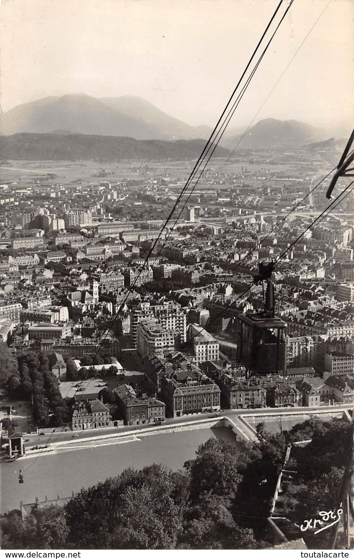 CPSM 38 GRENOBLE TELEFERIQUE DE LA BASTILLE PERSPECTIVE SUR LA VILLE - Grenoble