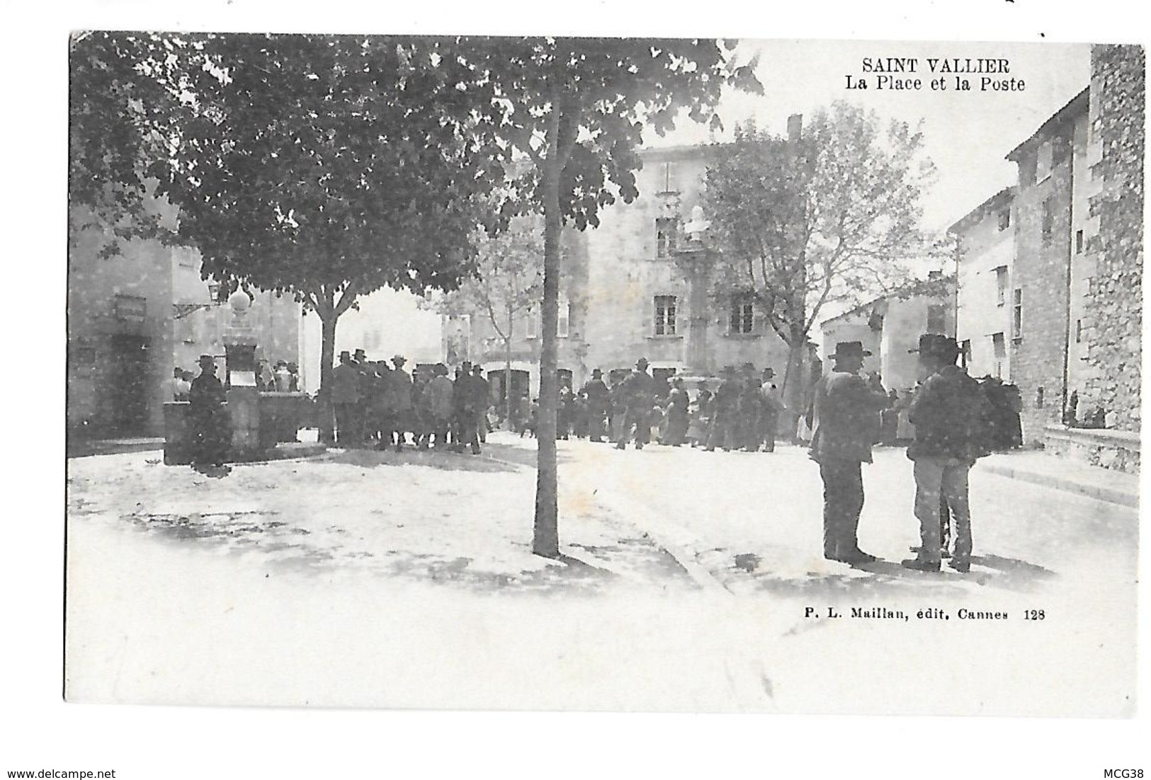 26  -  CPA  PIONNIERE   De  SAINT  VALLIER  -  La  Place  Et  La  Poste  (  Très  Très  Animée  ) - Andere & Zonder Classificatie