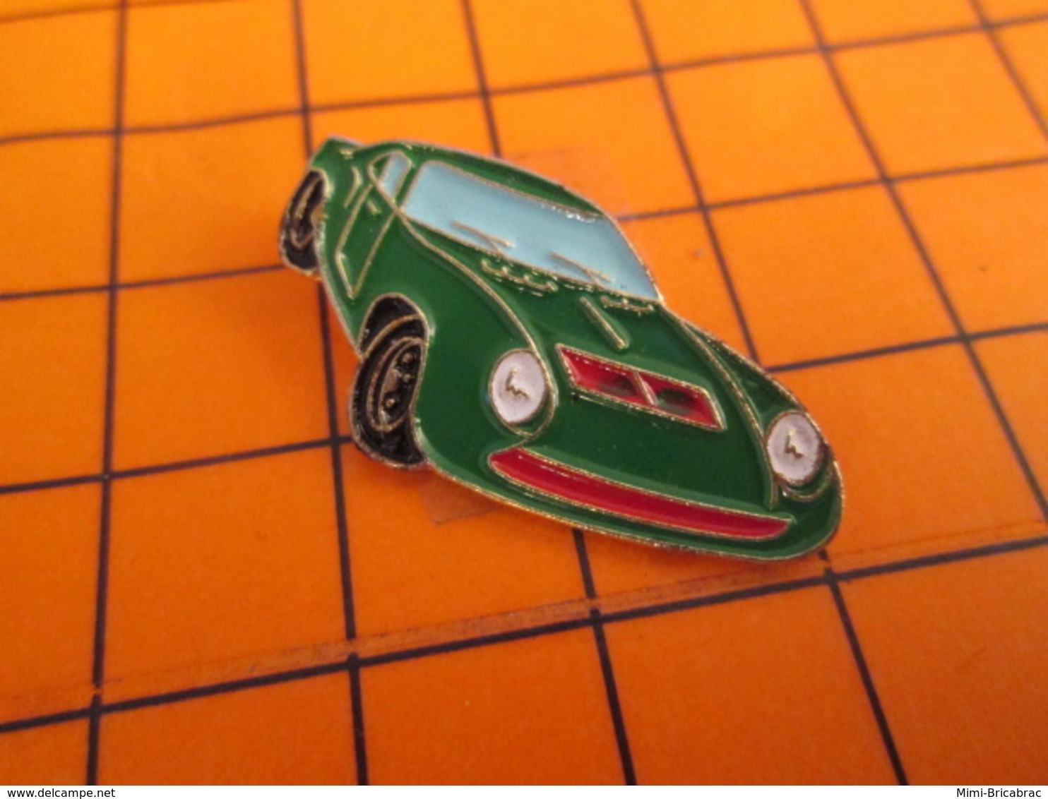 1215c Pin's Pins / Beau Et Rare / THEME : AUTOMOBILES / VOITURE SPORTIVE VERTE A IDENTIFIER - Andere & Zonder Classificatie