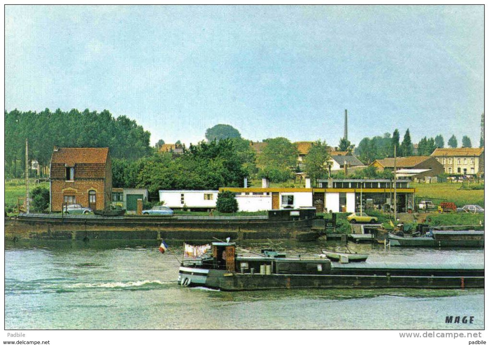 Carte Postale 59. Arleux  Les Péniches Très Beau Plan - Arleux