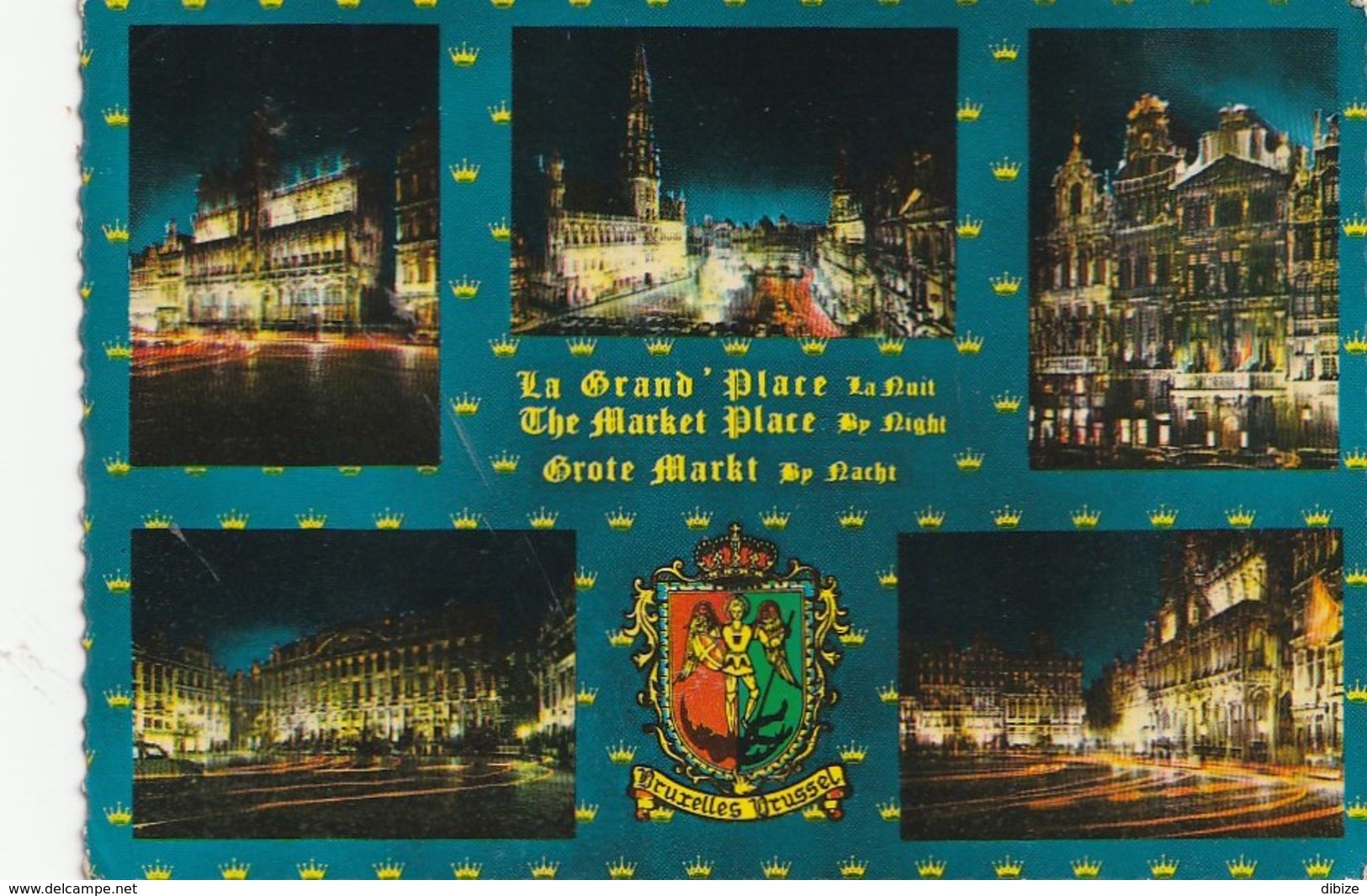 Carte Postale. Belgique. Souvenir De Bruxelles. Multi-vues. La Grand Place, La Nuit. Etat Moyen. Jaunie. Taches. - Souvenir De...