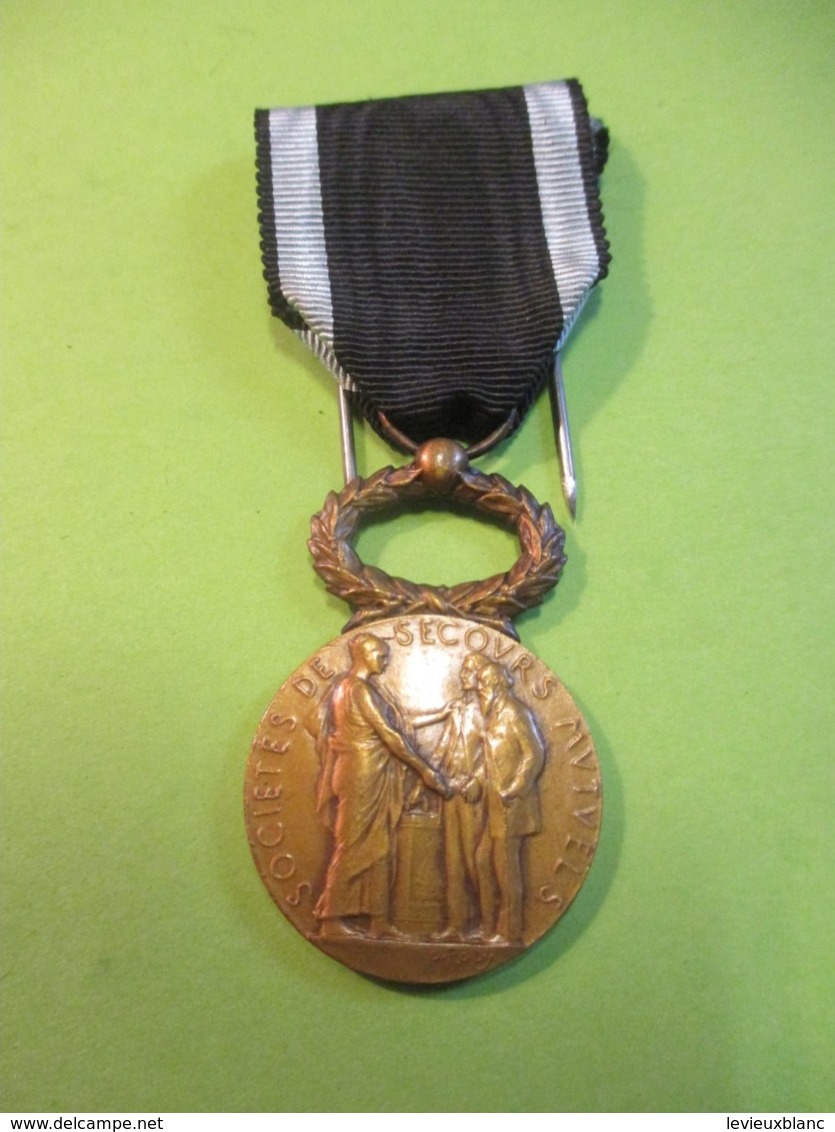 Médaille Française Ancienne Avec étui/RF/Minist.du Travail Et Prév.Soc./Stés Secours Mutuels/O ROTY/ERNOUF/1933   MED319 - Frankrijk