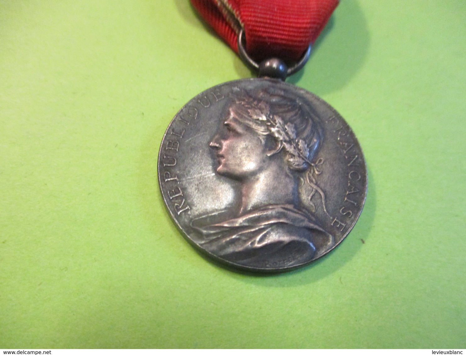 Médaille  Du TRAVAIL Française Ancienne/Ministère Du Commerce Et De L'Industrie/Borrel/ Carriére/ 1902         MED328 - Francia