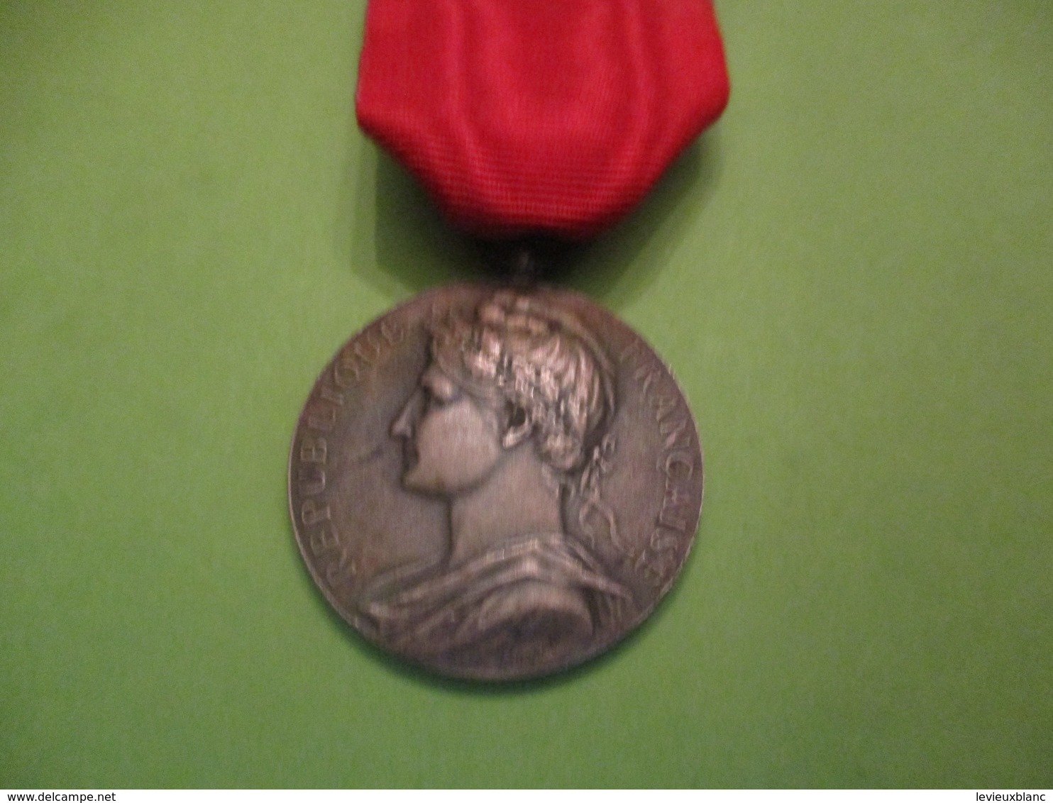 Médaille  Du TRAVAIL Française Ancienne/Ministère Du Commerce Et De L'Industrie/Borrel/ Voisin / 1930       MED325 - Frankrijk