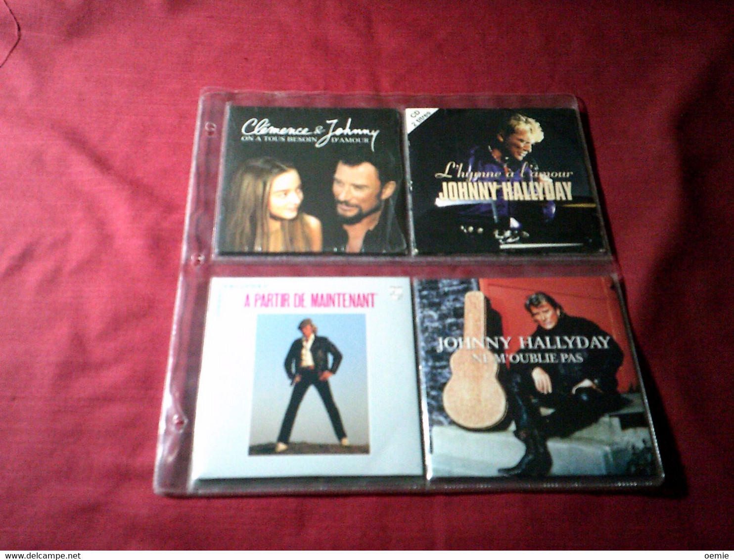 JOHNNY  HALLYDAY   classeur 24 singles de collection