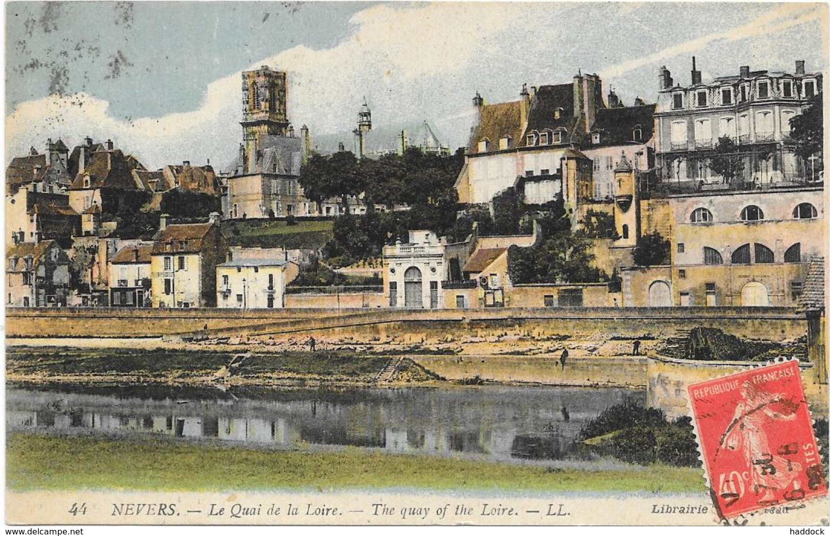 NEVERS : LE QUAI DE LA LOIRE - Nevers