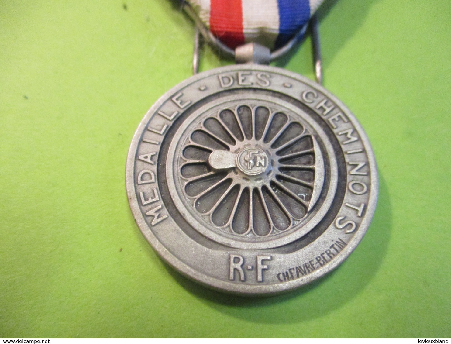 Médaille Des CHEMINOTS/ RF / Ch FAVRE-BERTIN / V Grandidier / 1941    MED336 - Francia