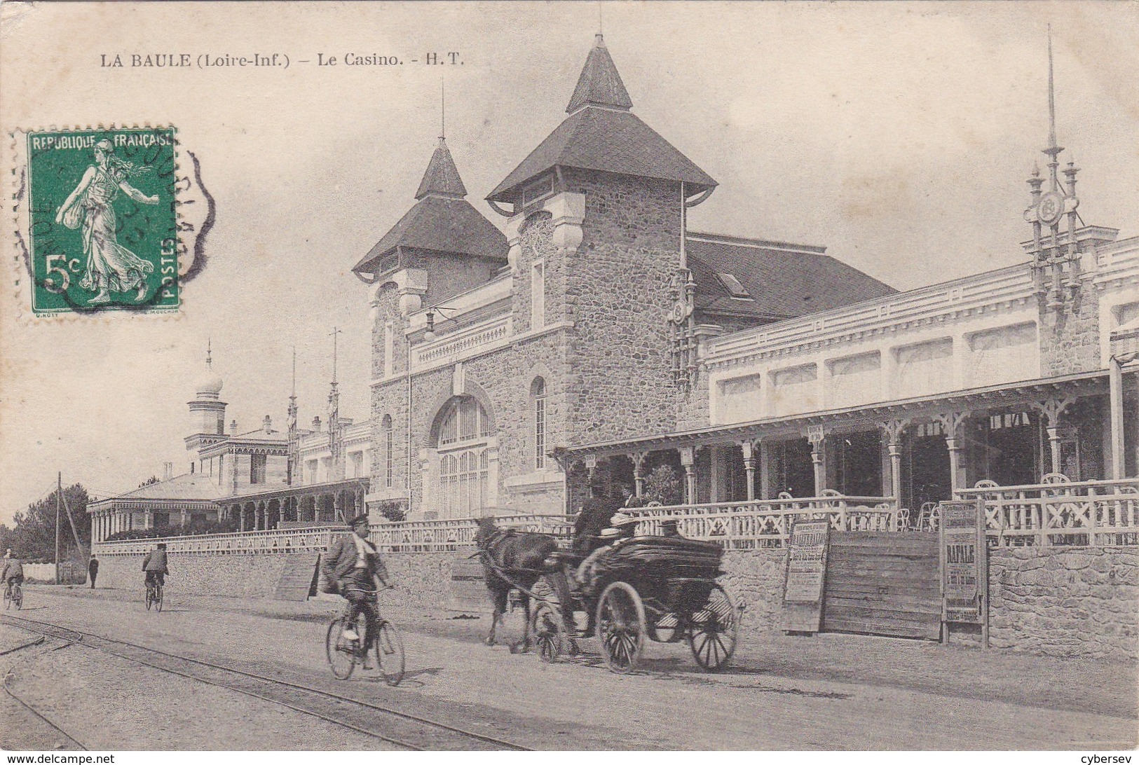 LA BAULE - Le Casino - Calèche - Animé - La Baule-Escoublac