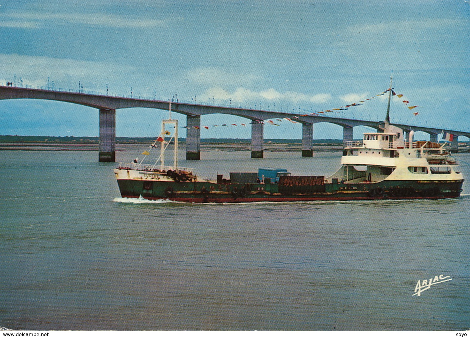 Inauguration Viaduc Oleron 21/6/1966. Depart Du Dernier Bac . Ferry . Format 10/15 Cms - Ferries