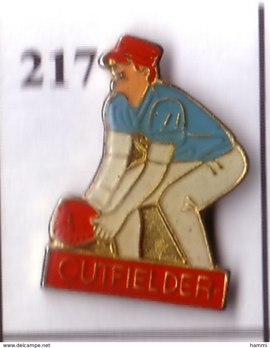 A217 Pin's Football Américain Base-ball  équipe Cutfielder Baseball Usa Achat Immédiat - Baseball