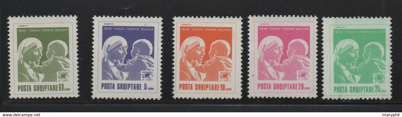 LOT 75 -  ALBANIE N° 2315A/2315E  ** - MERE TERESA Cote 5.50 € - Mère Teresa