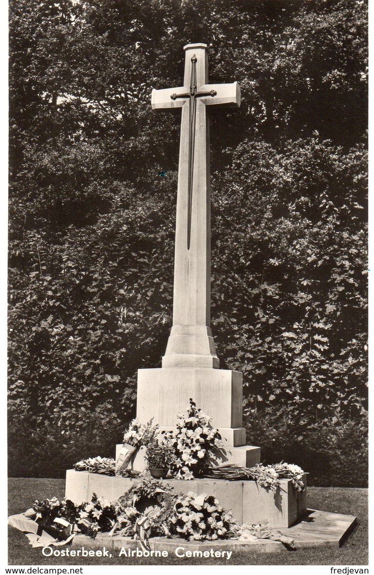 FOTO KAART / Oosterbeek - Airborne Cementery / 1956 - Oosterbeek