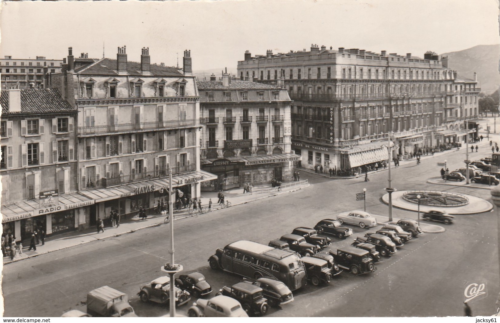 26 - Valence - Place De La République - Valence