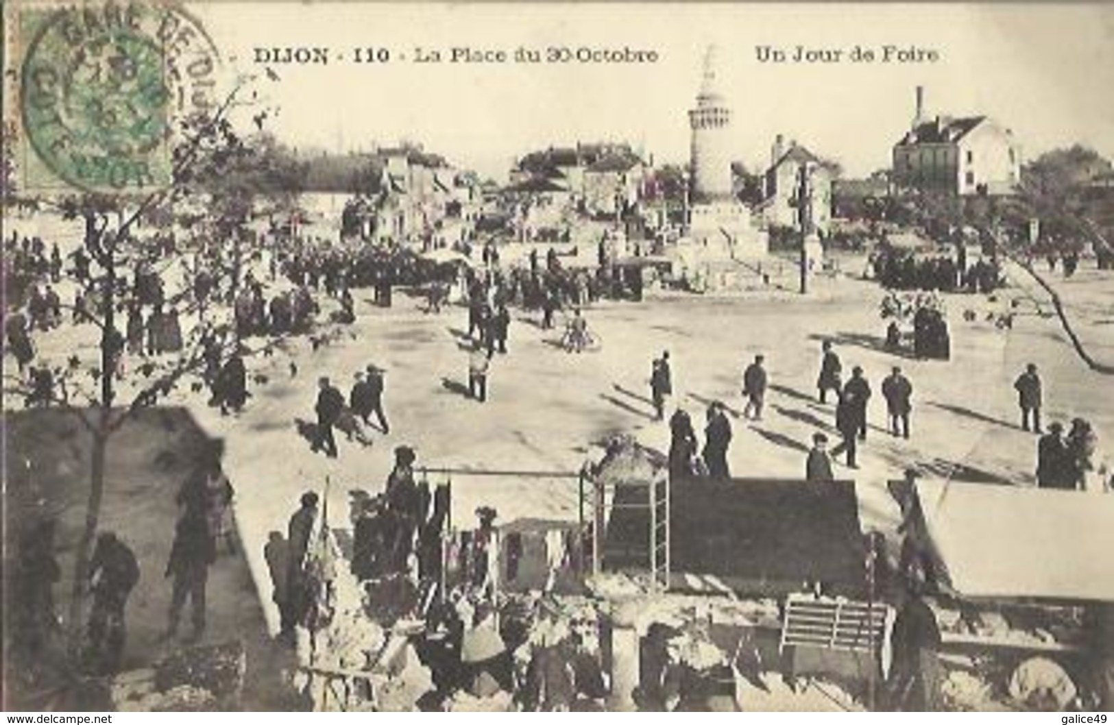 6908 CPA Dijon - Place Du 30 Octobre - Un Jour De Foire - Dijon