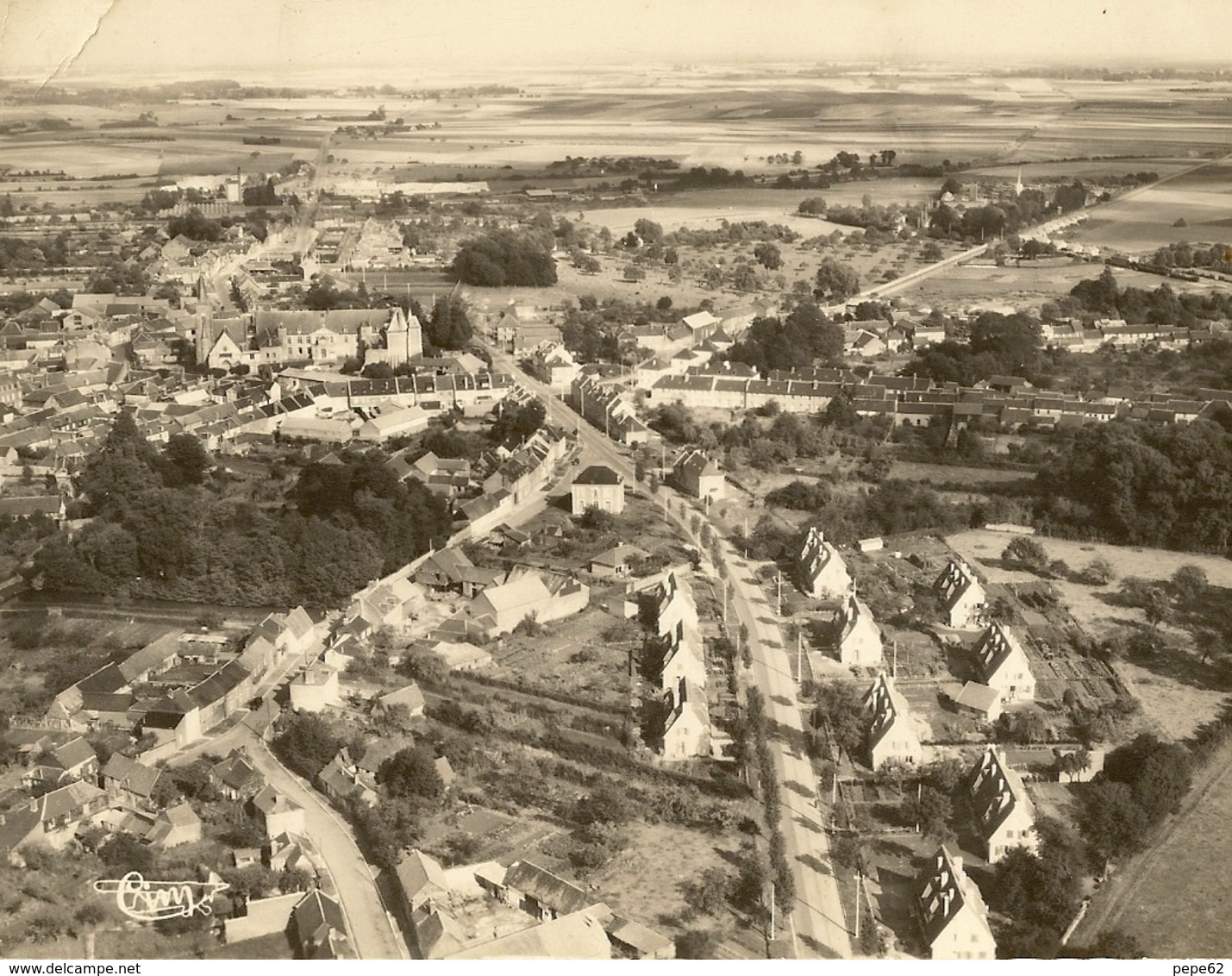 Crevecoeur Le Grand-lot De 2 Cartes- Vue Aérienne-cpsm - Crevecoeur Le Grand