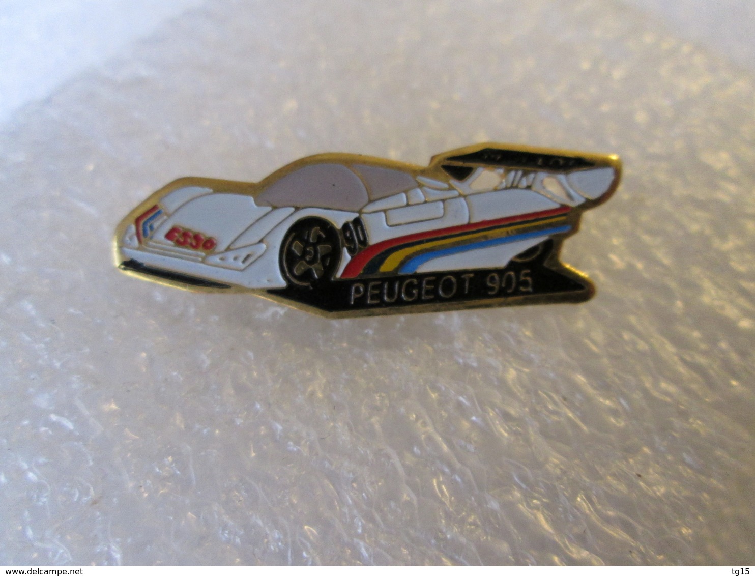 PIN'S   PEUGEOT  905  LE MANS - Peugeot