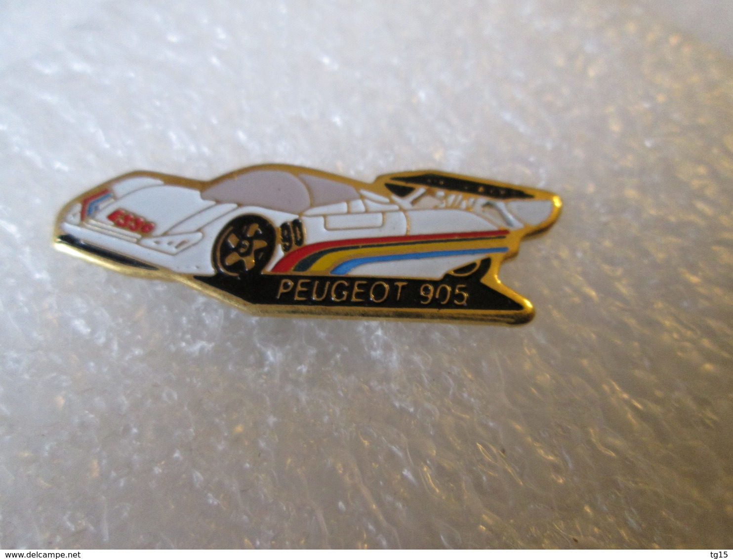 PIN'S   PEUGEOT  905  LE MANS - Peugeot