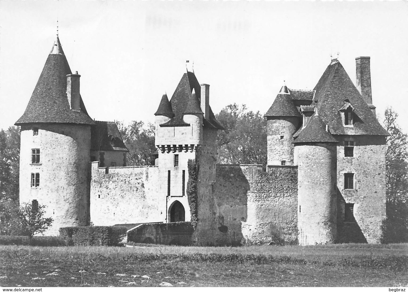 SAINT POURCAIN SUR BESBRE       CHATEAU DE THOURY - Autres & Non Classés