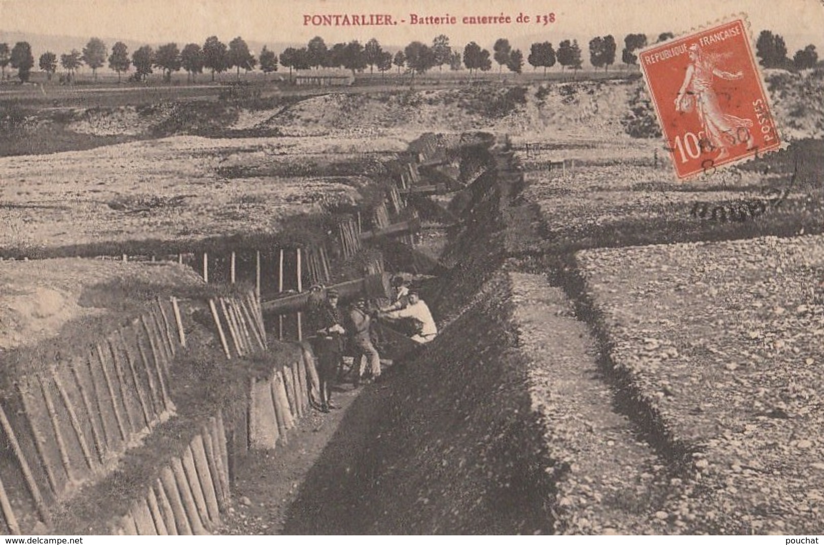 F2- 25)  PONTARLIER - BATTERIE ENTERREE DE 138 - (ANIMEE - 2 SCANS) - Pontarlier