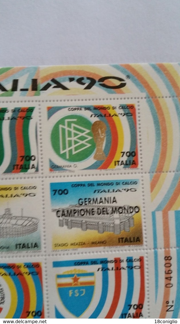 Italia 1990 Foglietto Con Sovrastampa Fifa, Germainia Campione Del Mondo E Coppa Rimet In Oro. - Errors And Curiosities